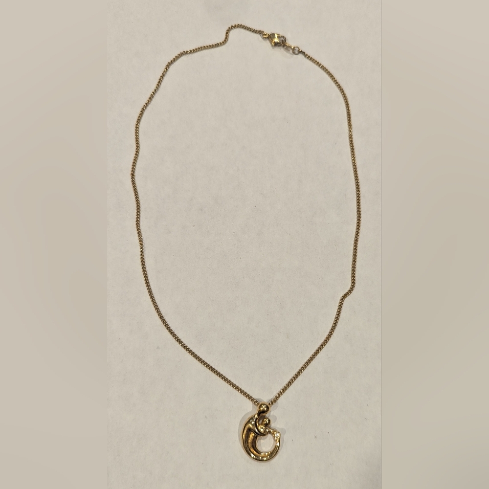 Avon Mother's Necklace